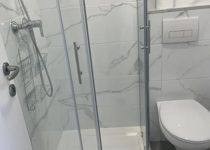 Skorenjcek * Prestranek